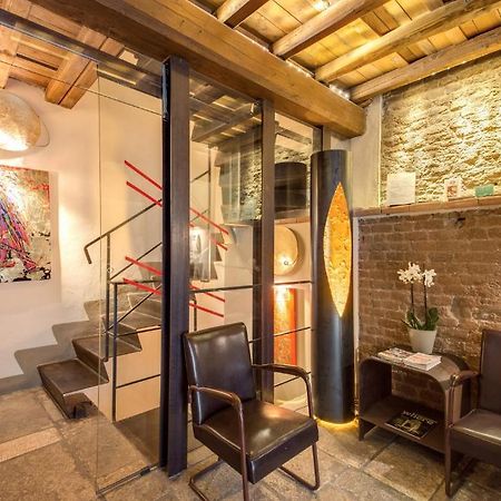 Residenza Torre Colonna Bed & Breakfast Рим Екстериор снимка