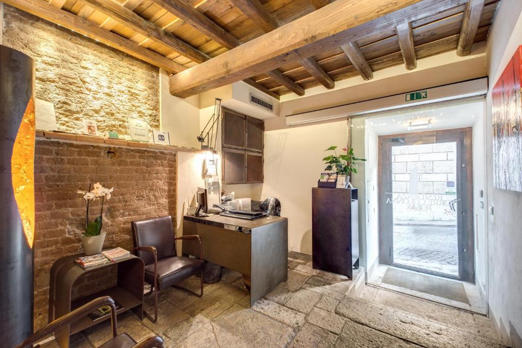 Residenza Torre Colonna Bed & Breakfast Рим Екстериор снимка