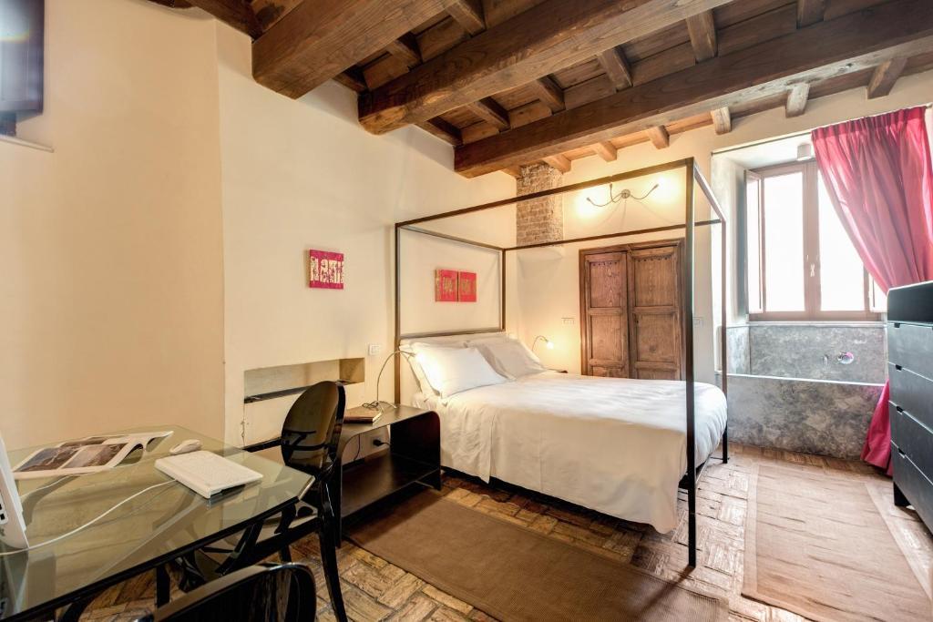 Residenza Torre Colonna Bed & Breakfast Рим Стая снимка